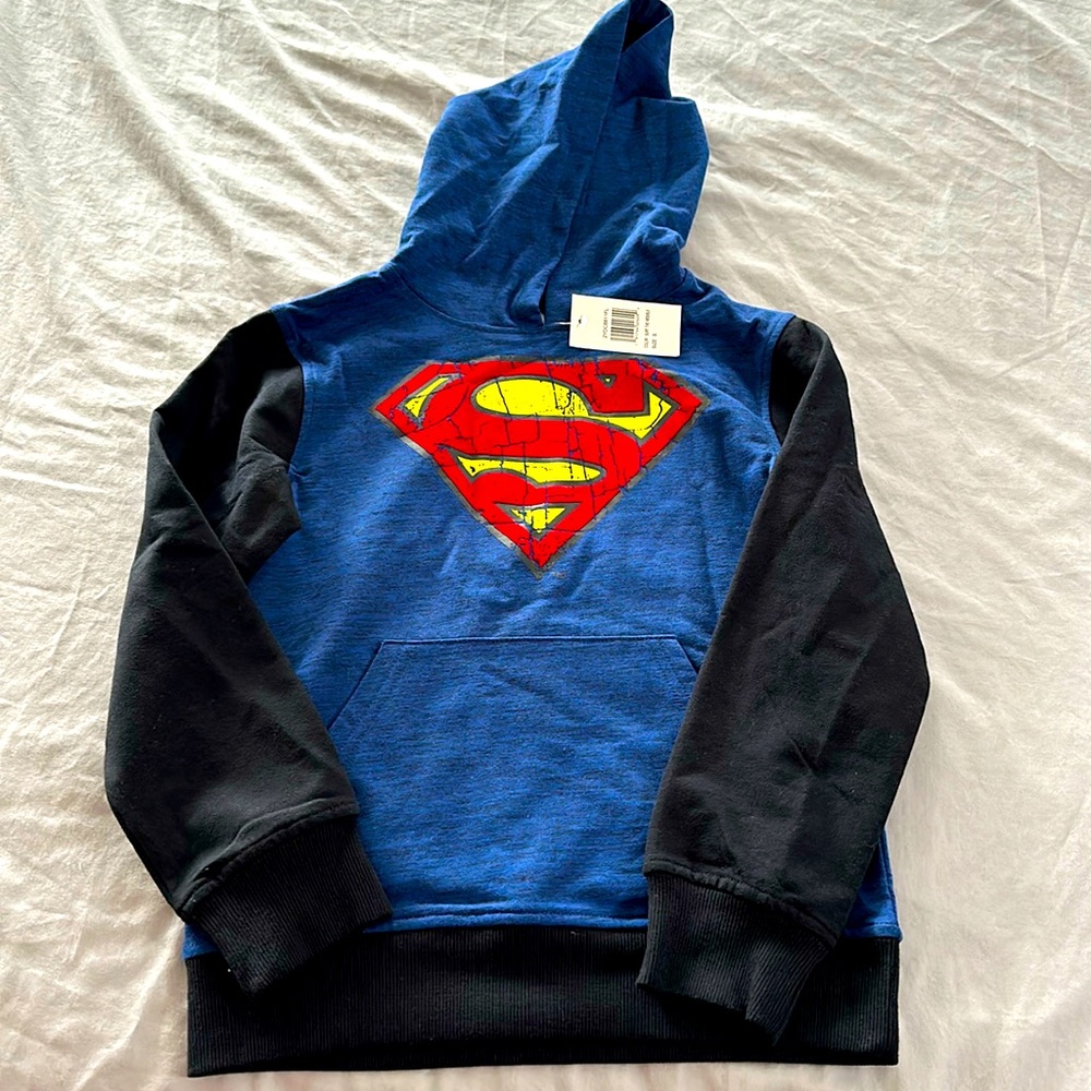 Boys Superman hoodie size small brands new with tags